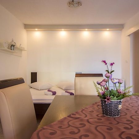 Apartments Hajdi Duce Exterior photo